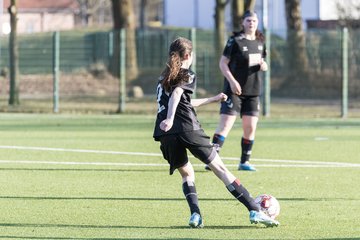 Bild 166 - wBJ SV Wahlstedt - SV Henstedt Ulzburg : Ergebnis: 0:1